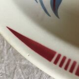 Round hollow earthenware dish