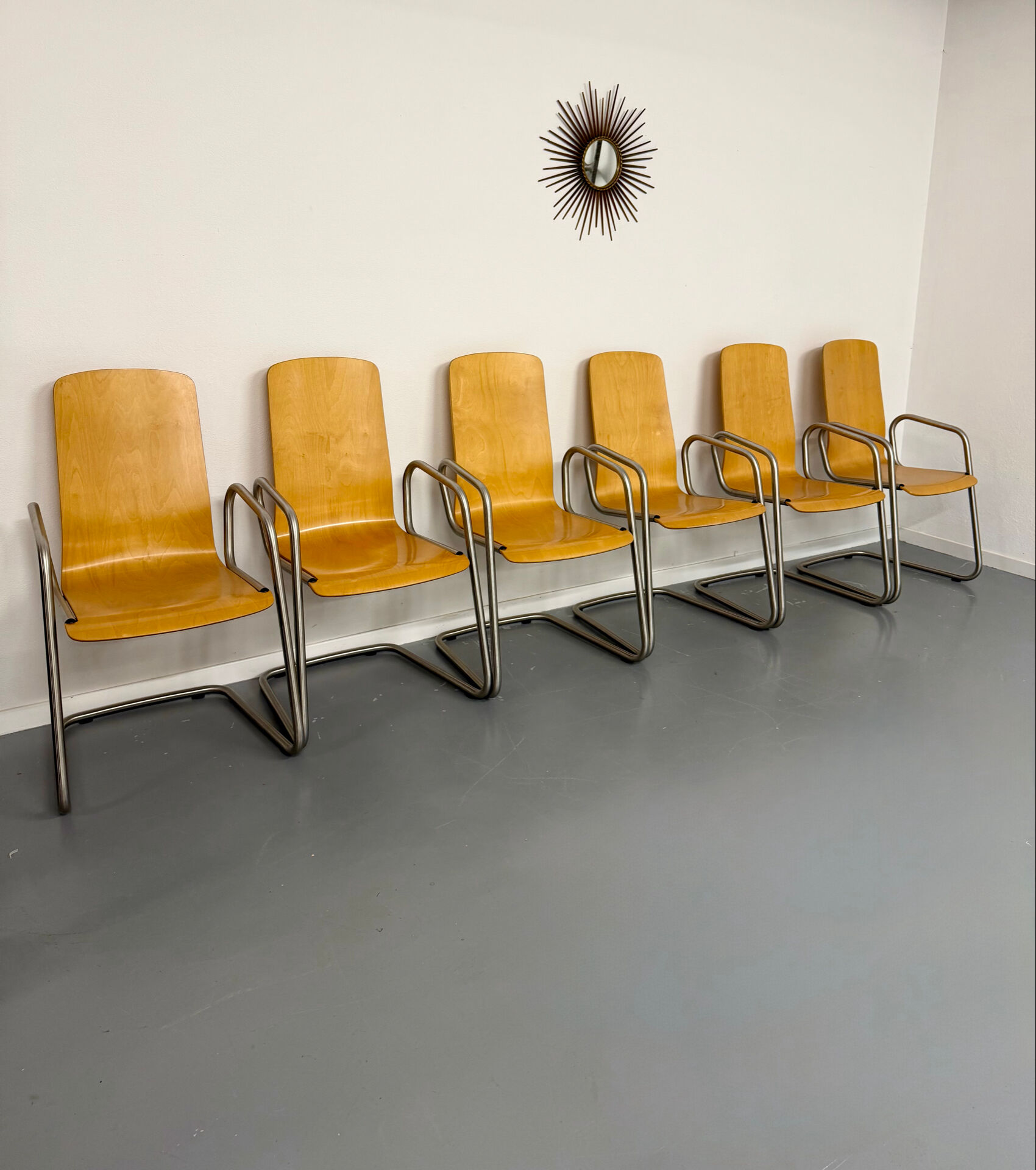 Set of 6 cantilever chairs from the Zumsteg Collection, moulded wood, 1980s.