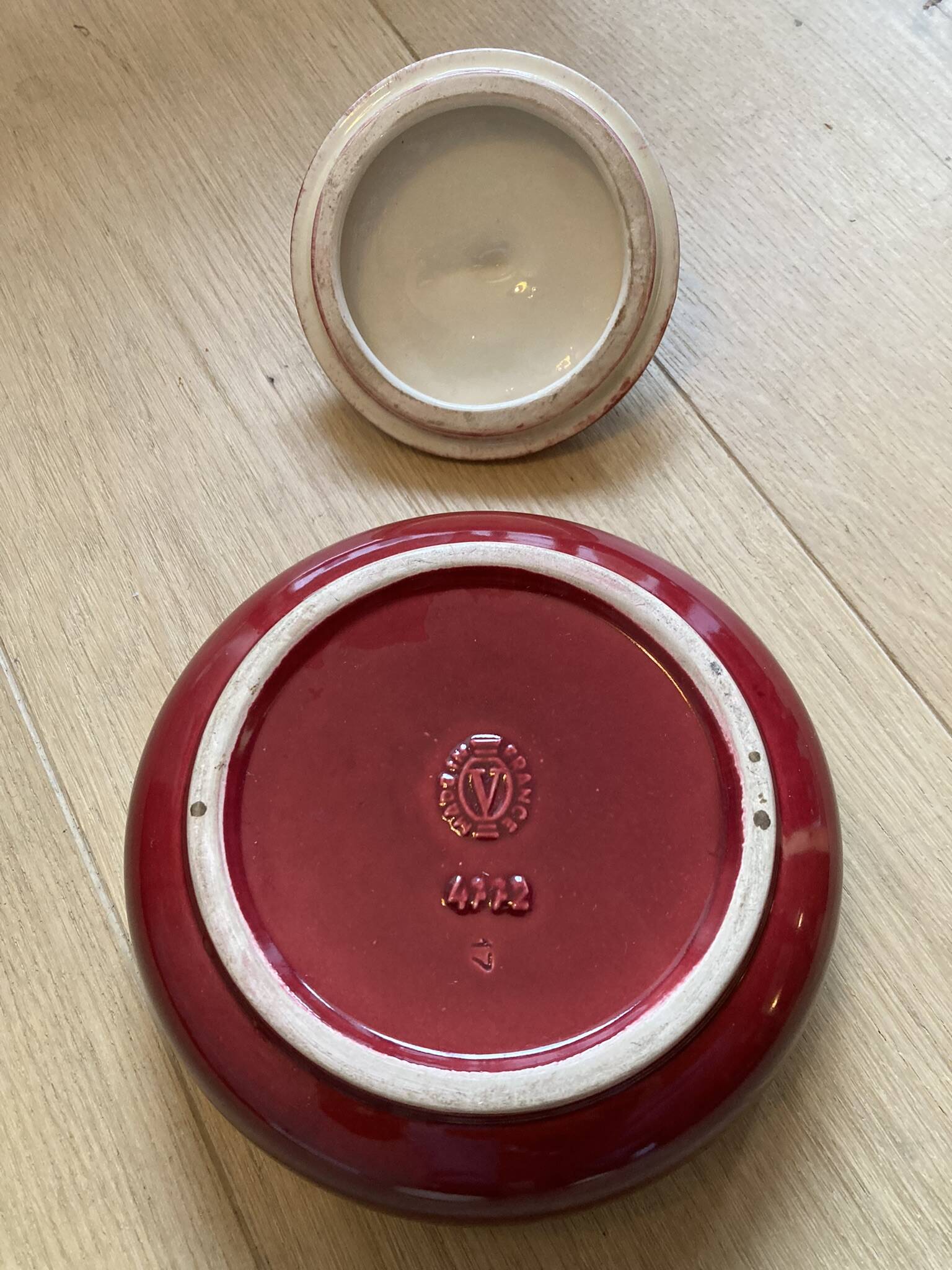 Verceram rooster candy box