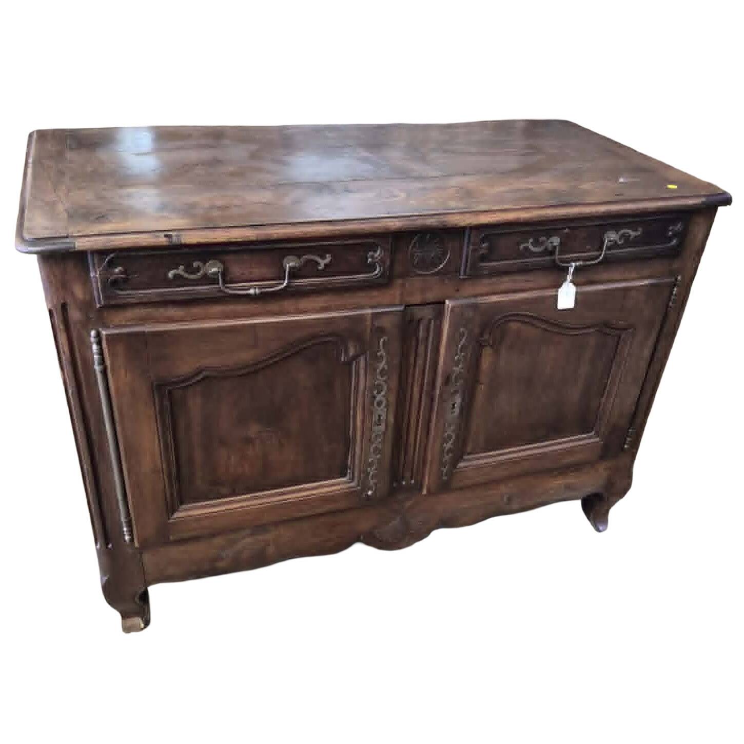 Buffet Louis XV en chêne – Époque XVIIIe siècle