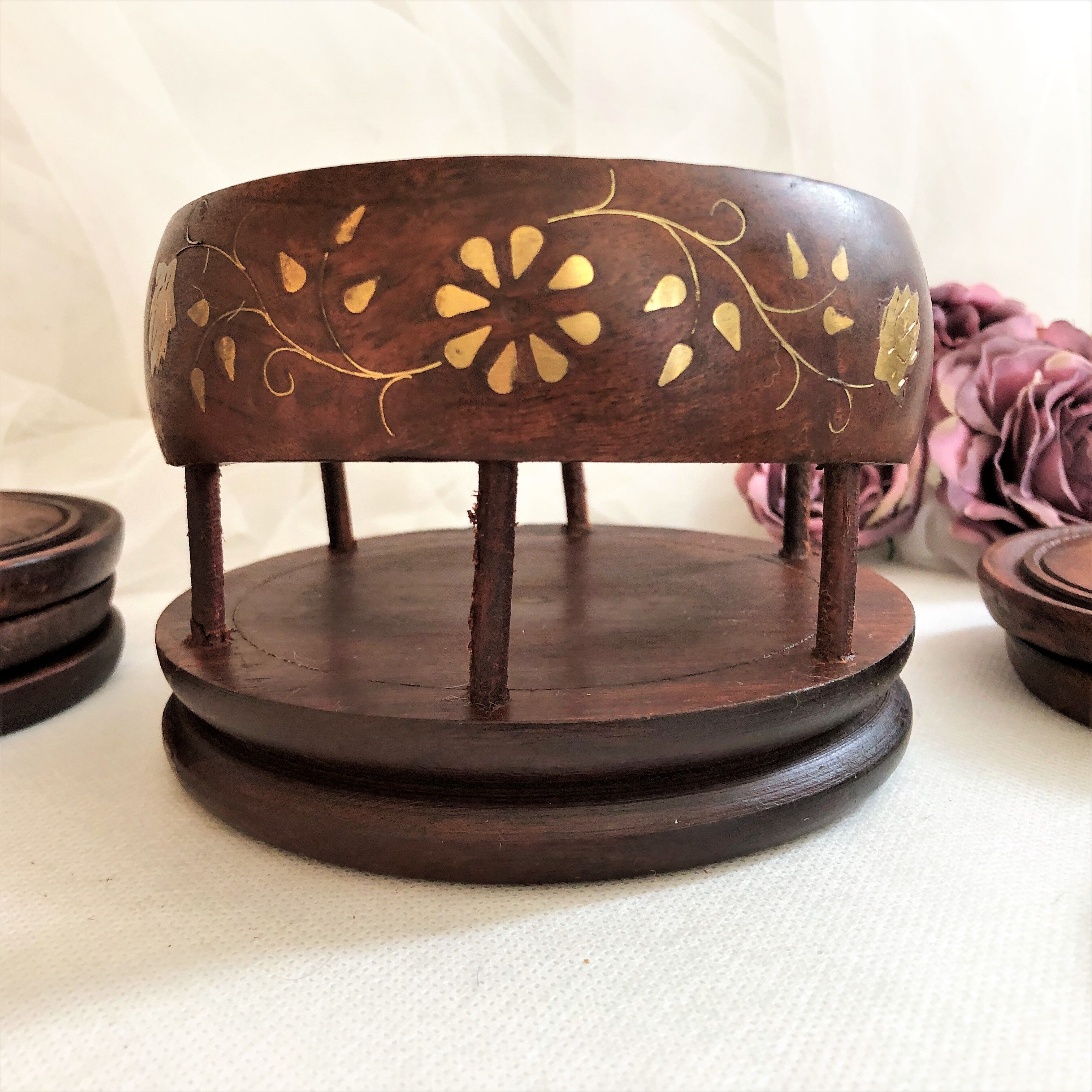 Set of 6 coasters with wooden and brass holder