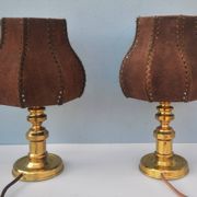 Lot of two retro-modernist lamps with natural leather lampshade