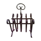 Wrought iron magazine holder