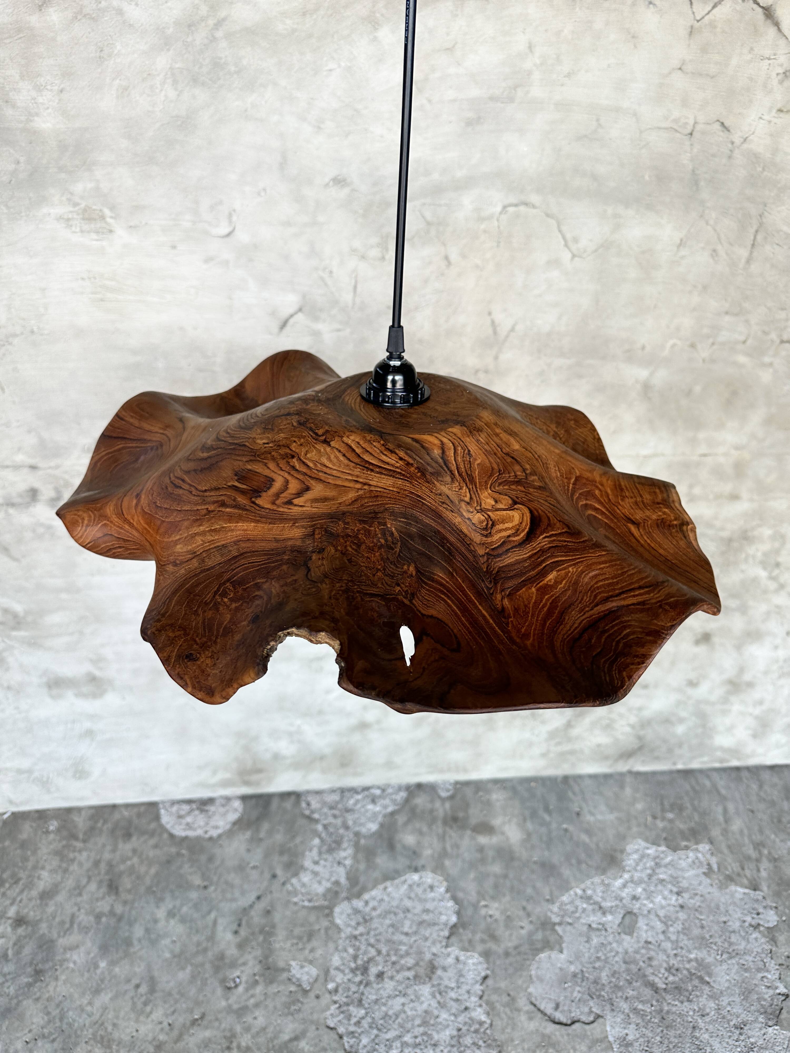 Large pendant light in corrugated teak leaf (Large D:60 H:20)