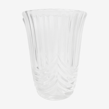Vase rond en verre moulé