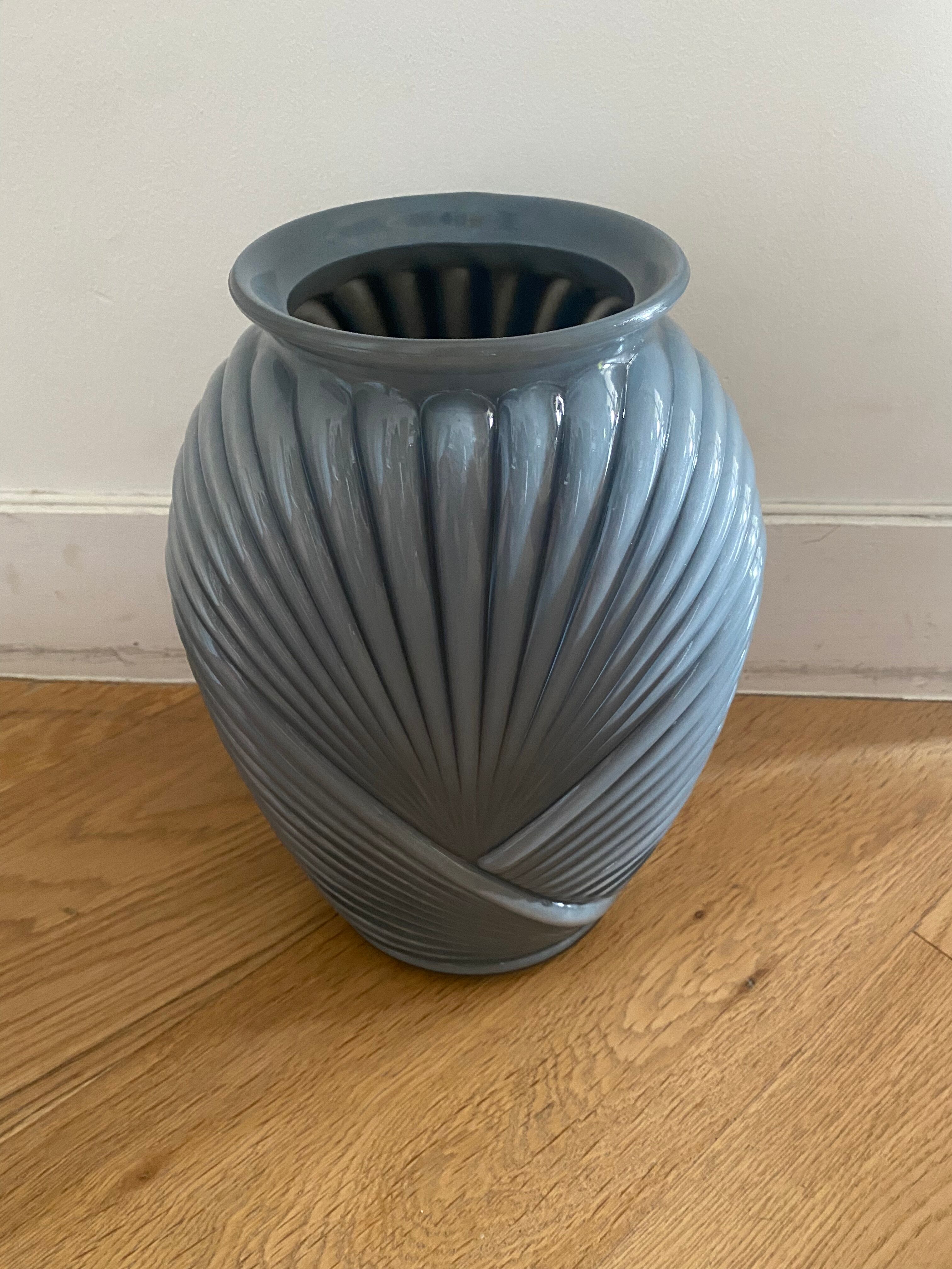 Vase  art déco en verre gris Anchor Hocking