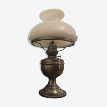 Lampe vintage en étain