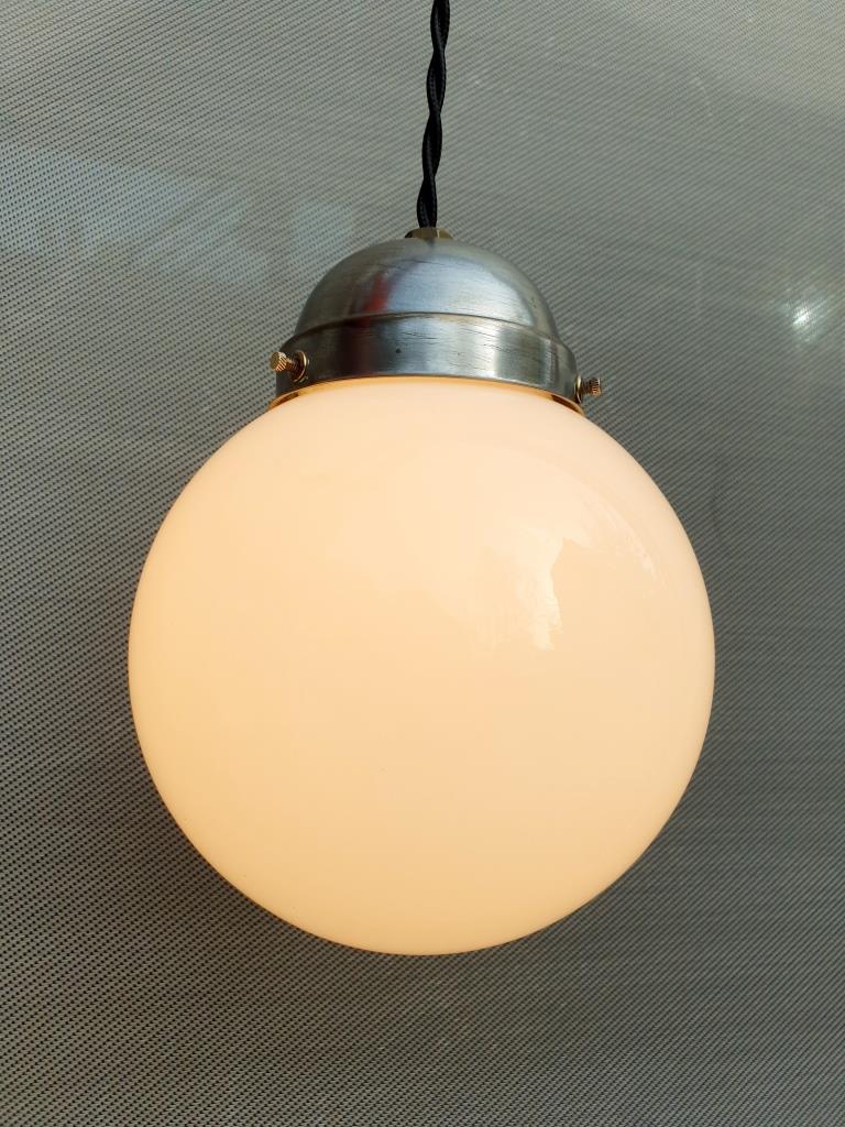 Art Deco opaline ball suspension with porcelain fastener