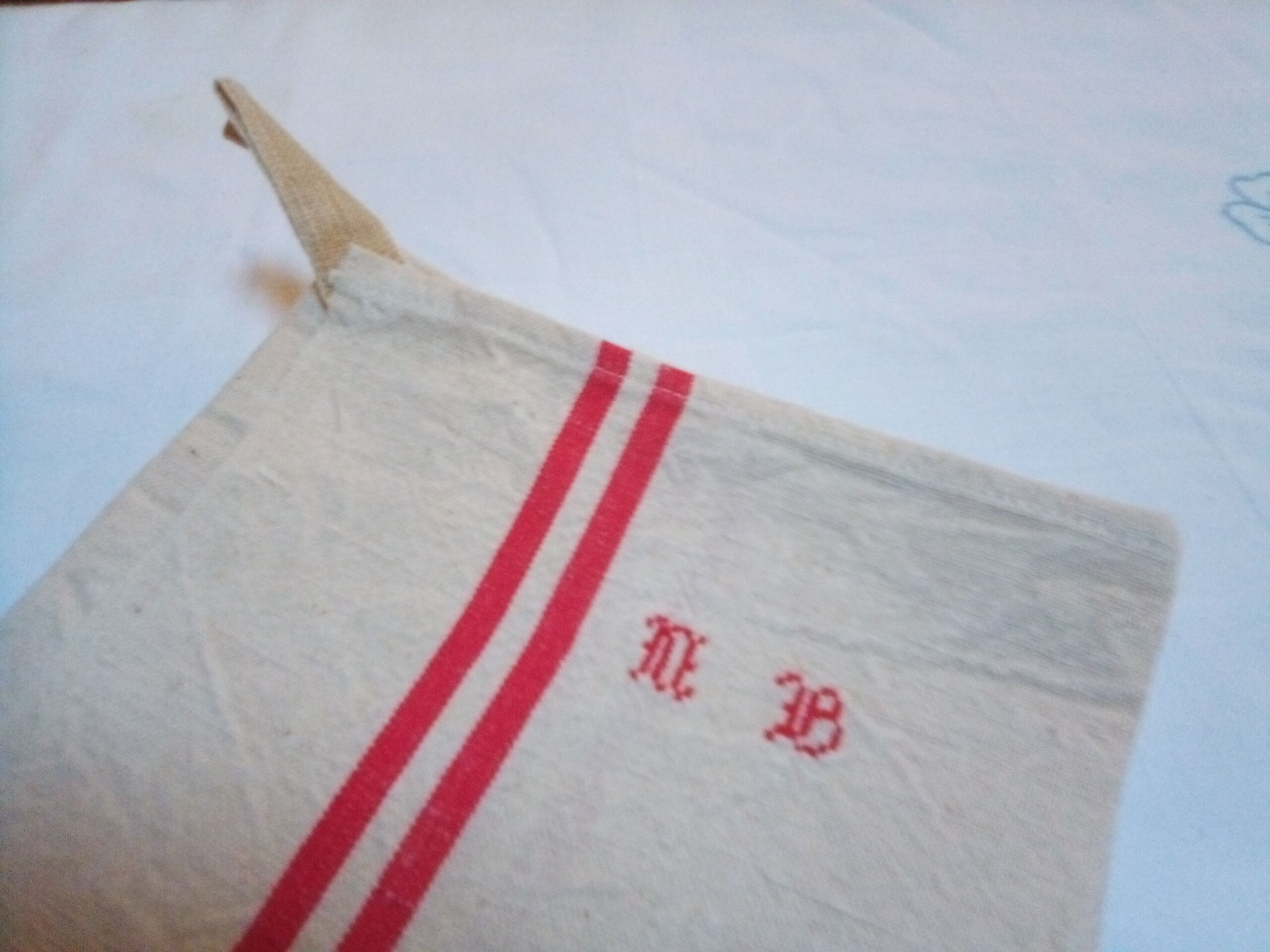 4 torchons anciens monogrammes