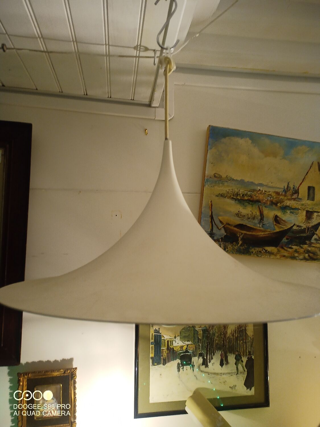 Scandinavian tulip pendant lamp