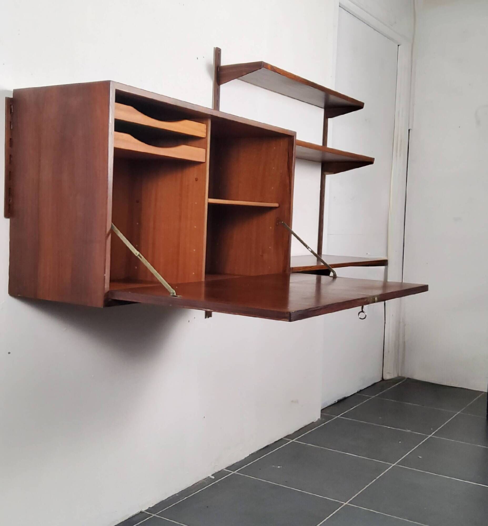Etagere secrétaire mural scandinave en bois Design Kai Kristiansen