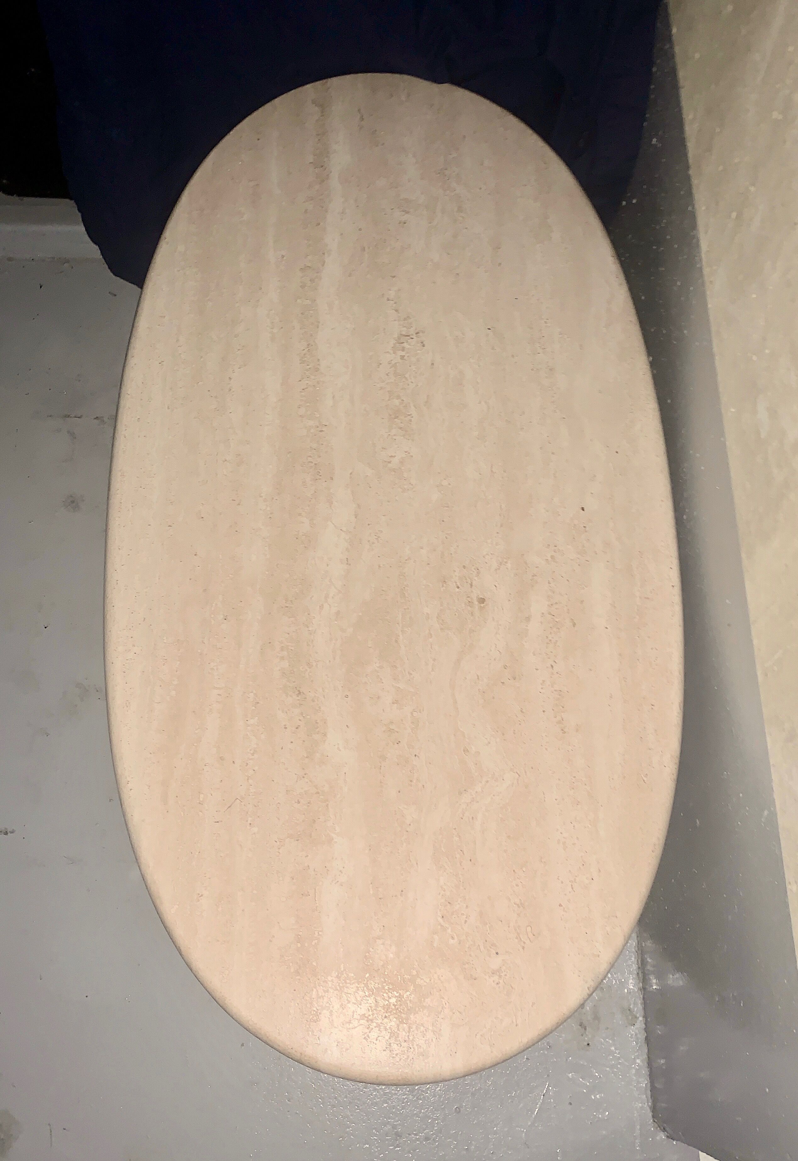 Pop-up Noël 2022 -Table basse en travertin ovale "char" #15