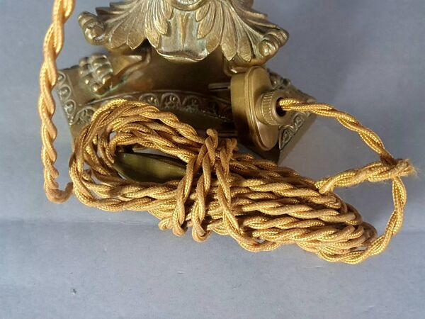 Ancien flambeau bronze laiton monté en lampe avec abat-jour, 44 cm C676
