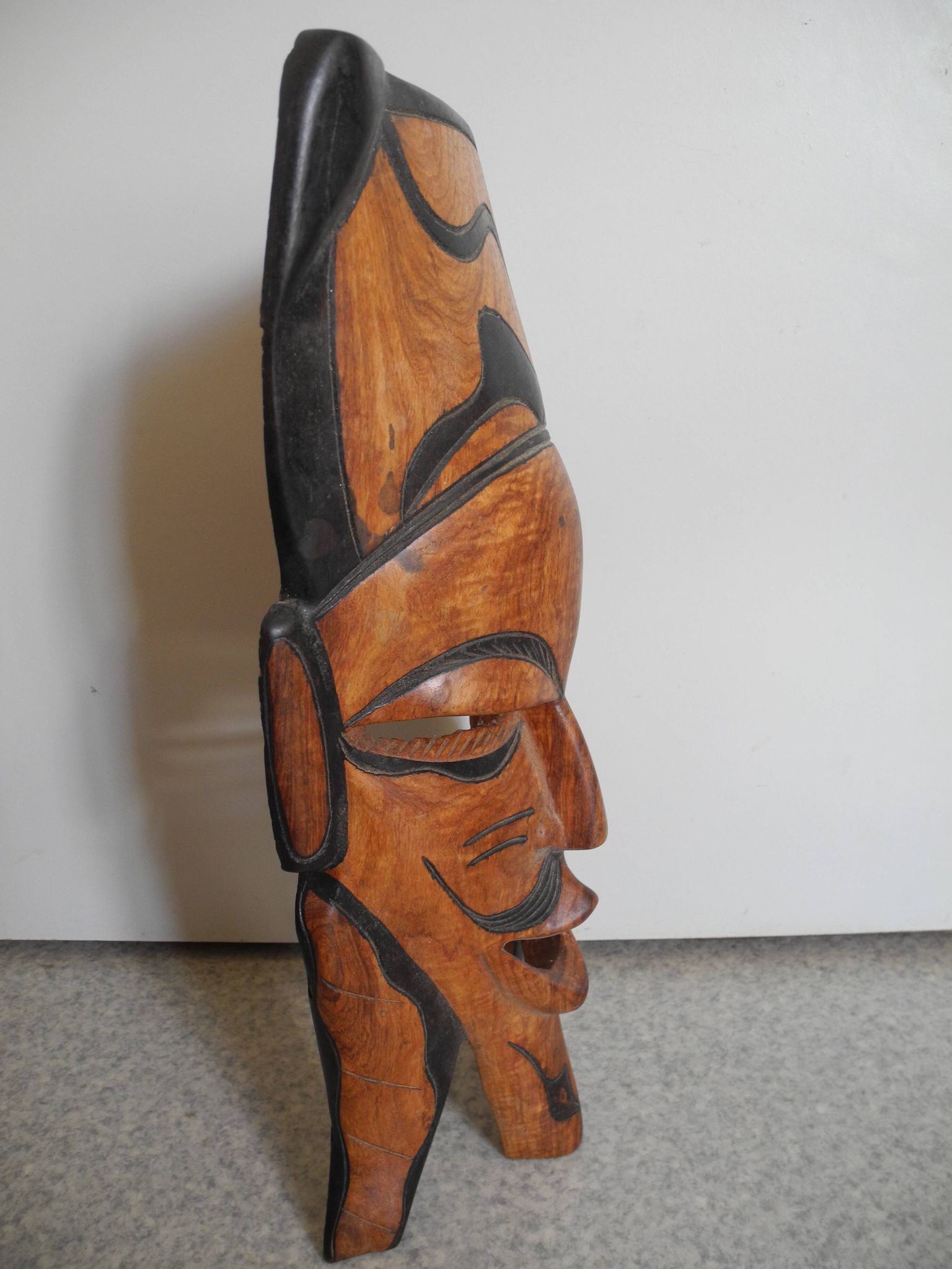 Pair of African wooden masks, vintage decoration, wooden African masks, 70s/80s
