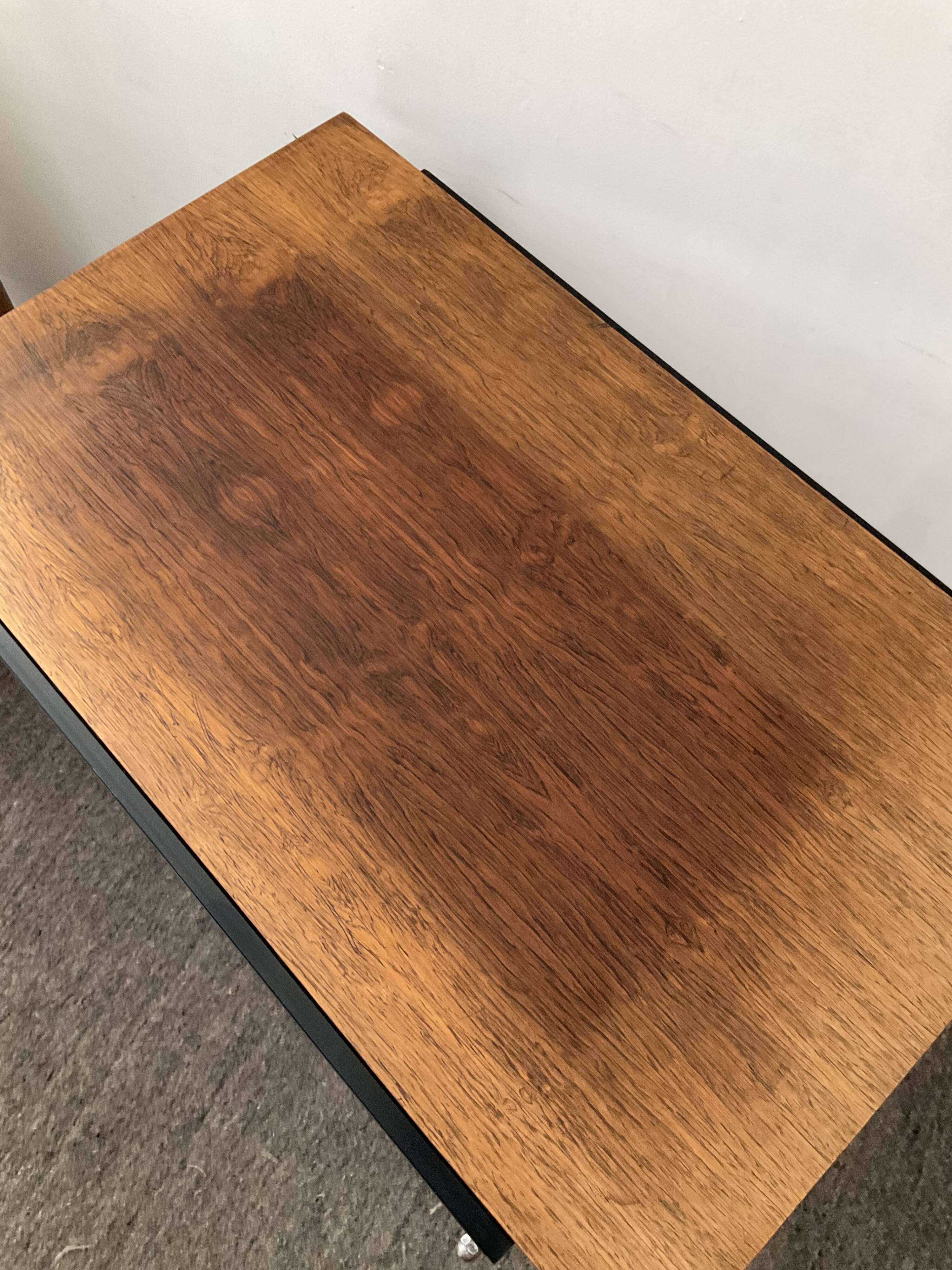 Table side on wheels from the 60s