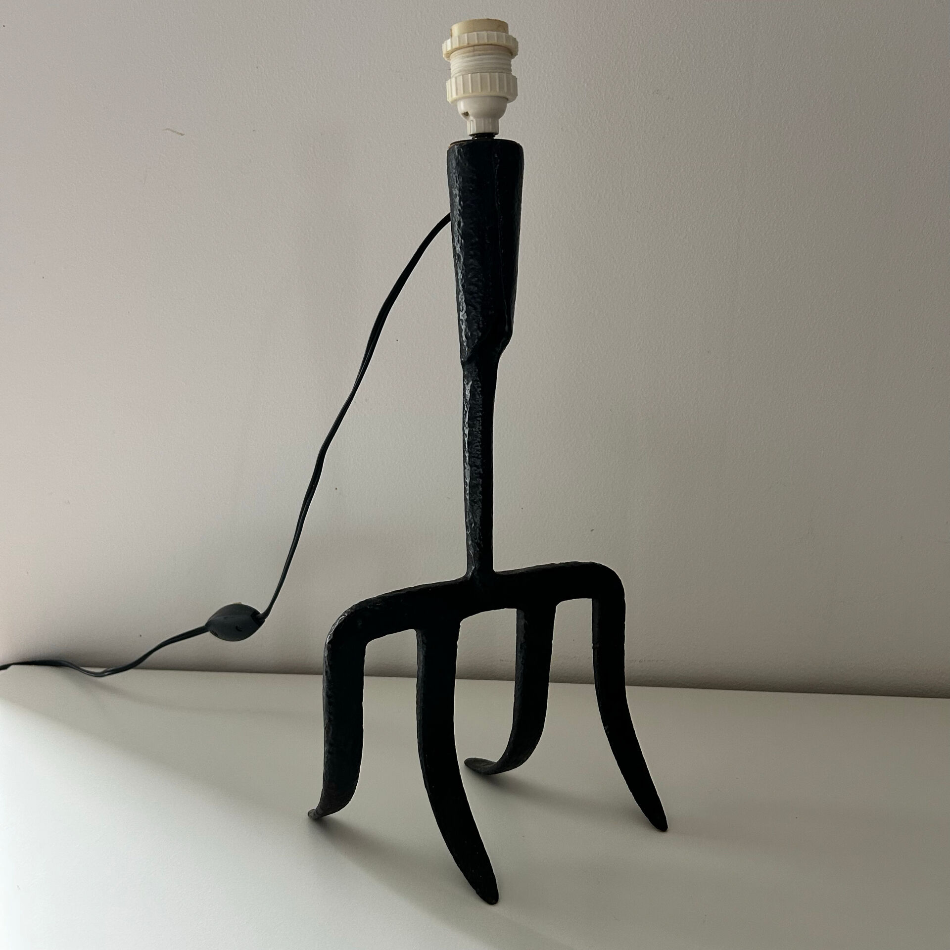 Brutalist sculpture lamp base