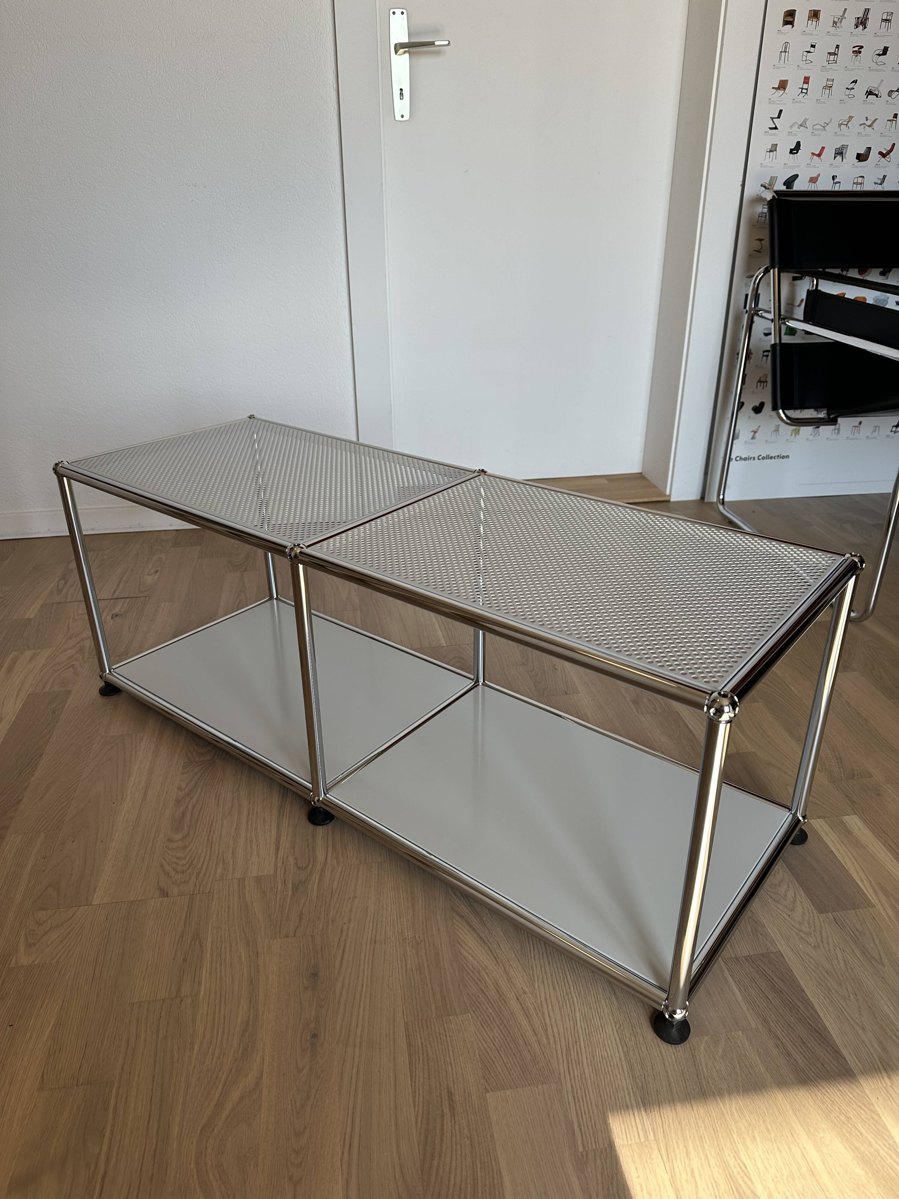 USM Haller TV stand / coffee table in Light Grey