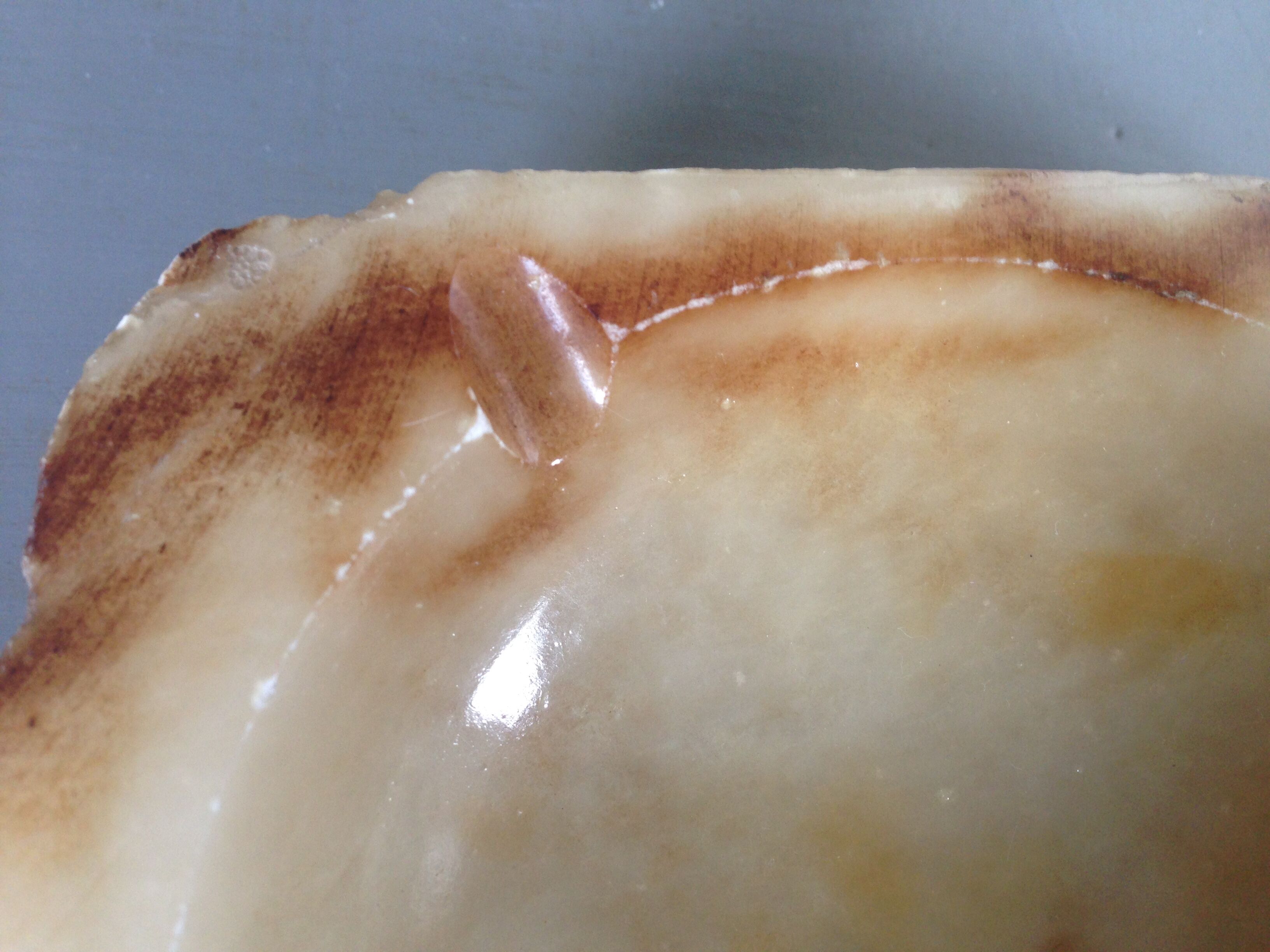 Ashtray in agate stone