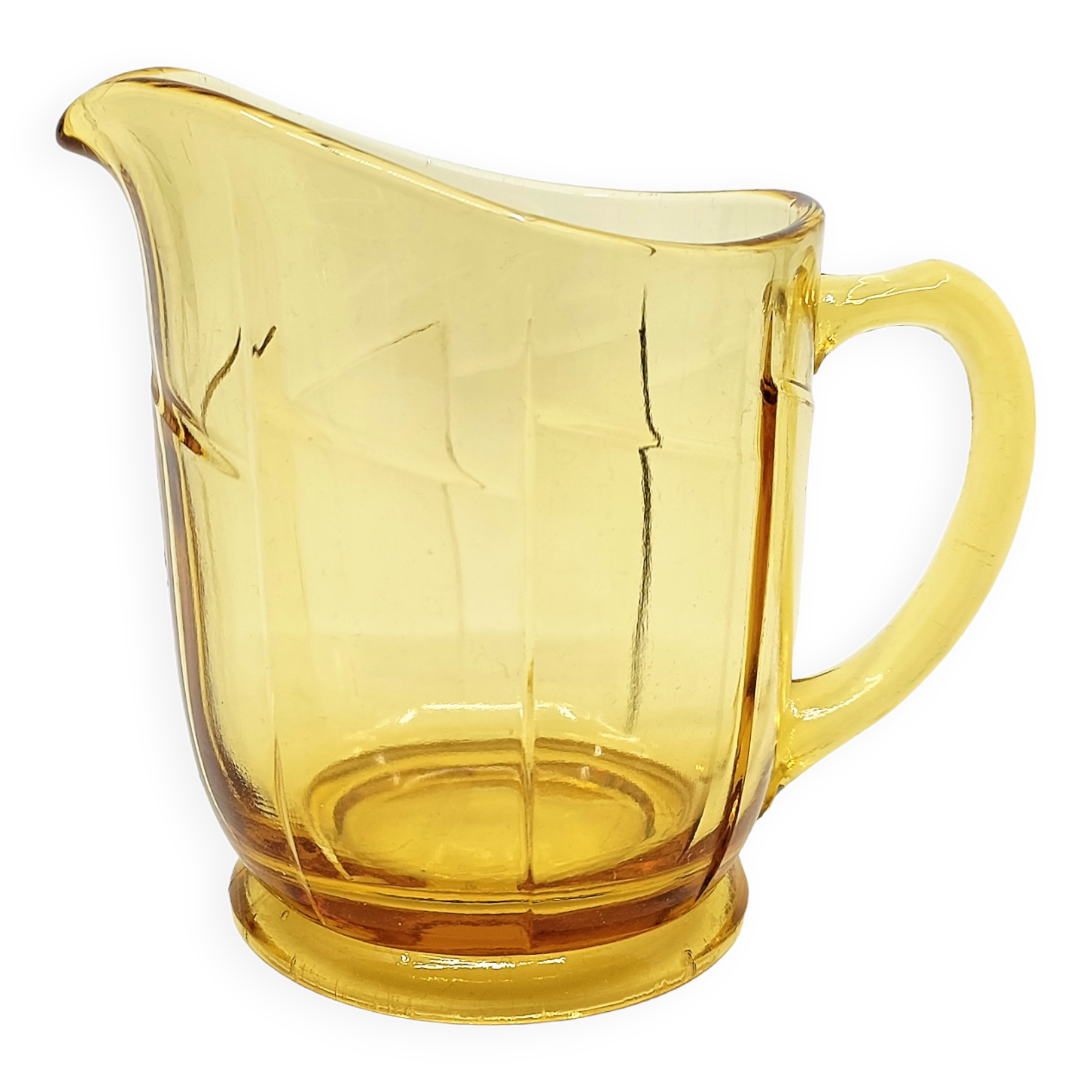 Petit pichet en verre jaune ambré de style art déco