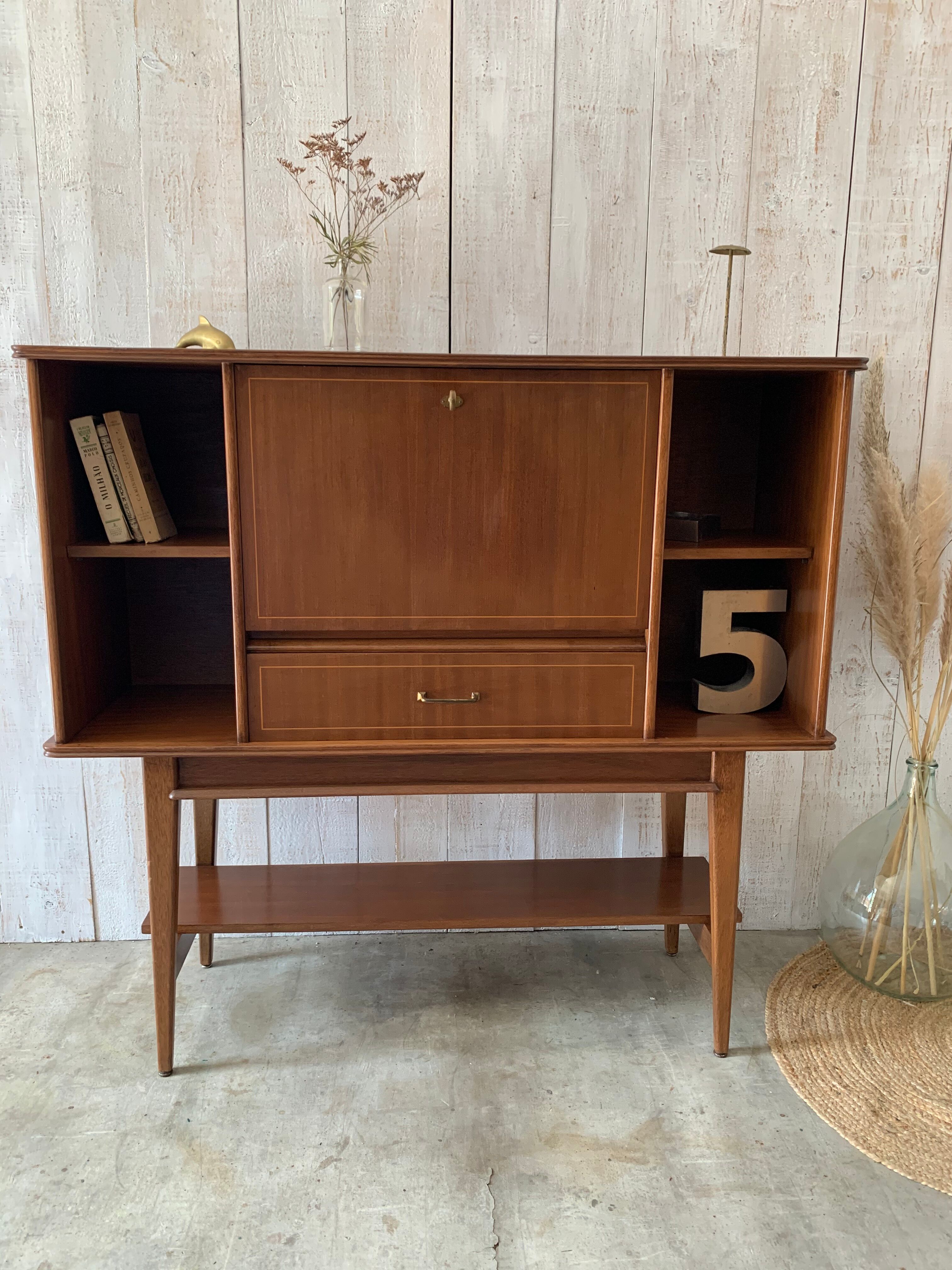 Vintage buffet/bar