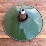 Industrial lampshade in enamelled sheet metal