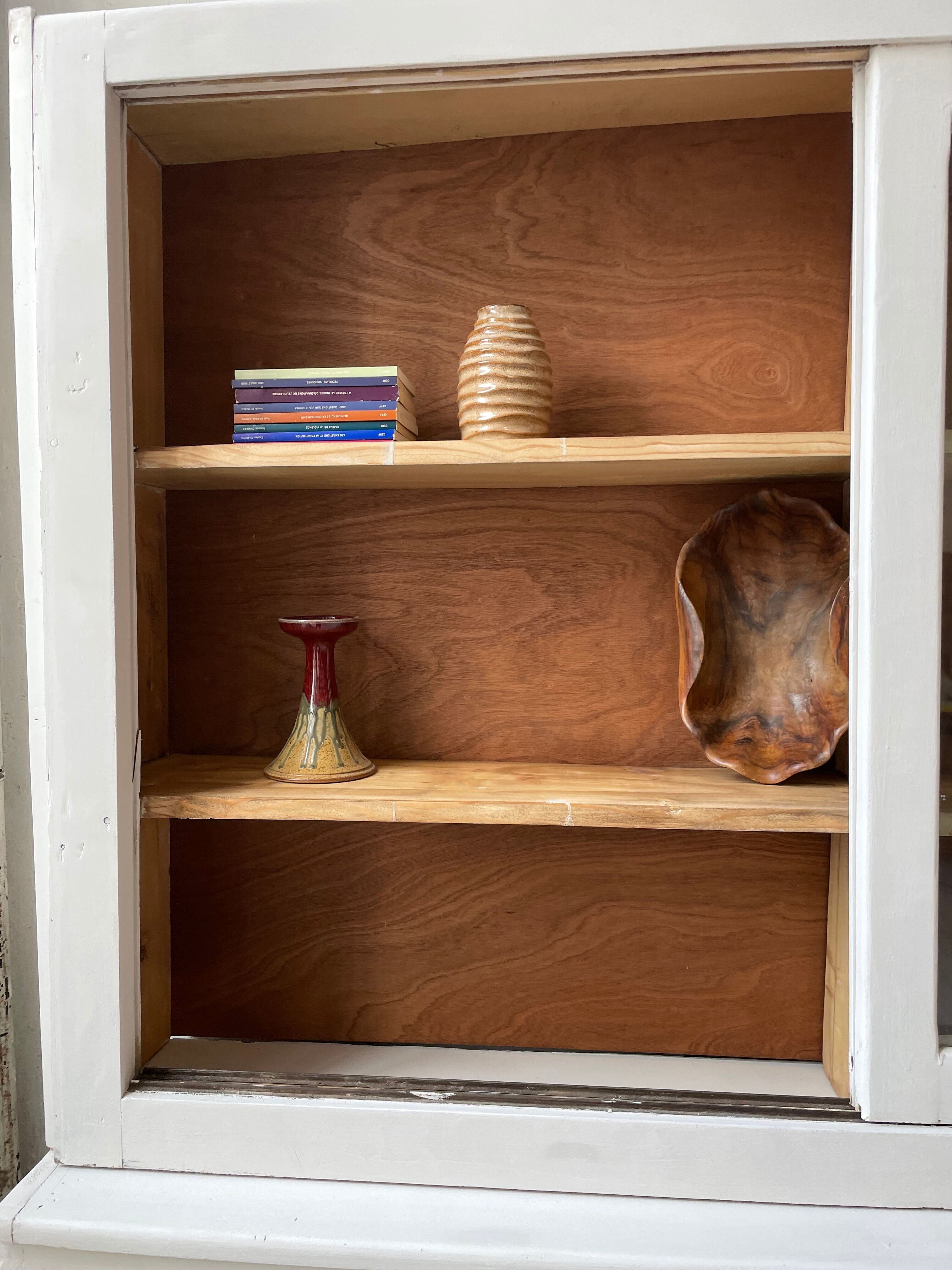 Library showcase ivory white sliding doors