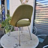 Knoll conference chair designed by Eero Saarinen