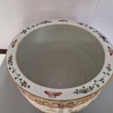 China - Circular fishbowl in Famille Rose enamel