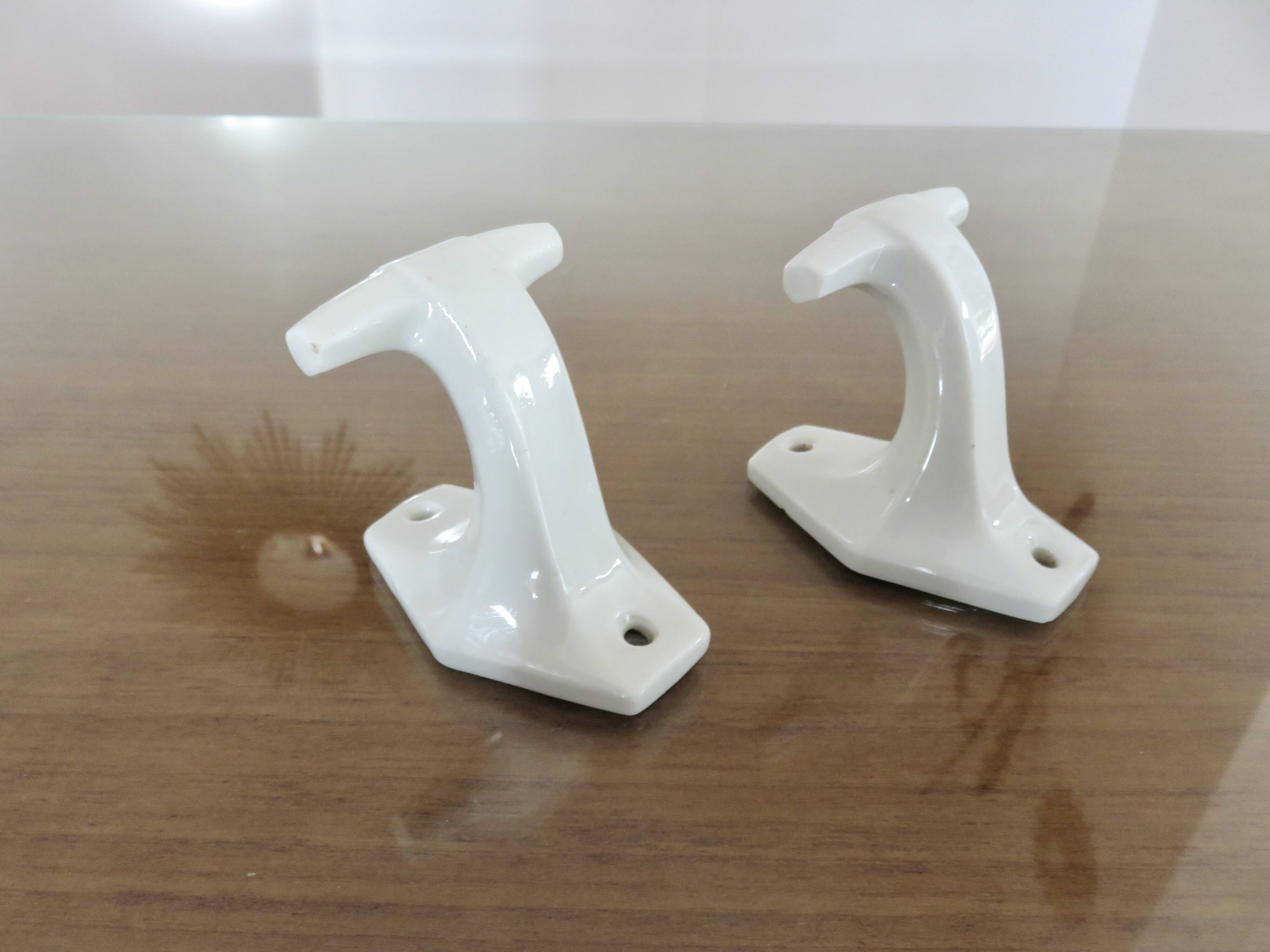 Pair of coat hooks, coat rack, in white porcelain, art deco 30s 40s