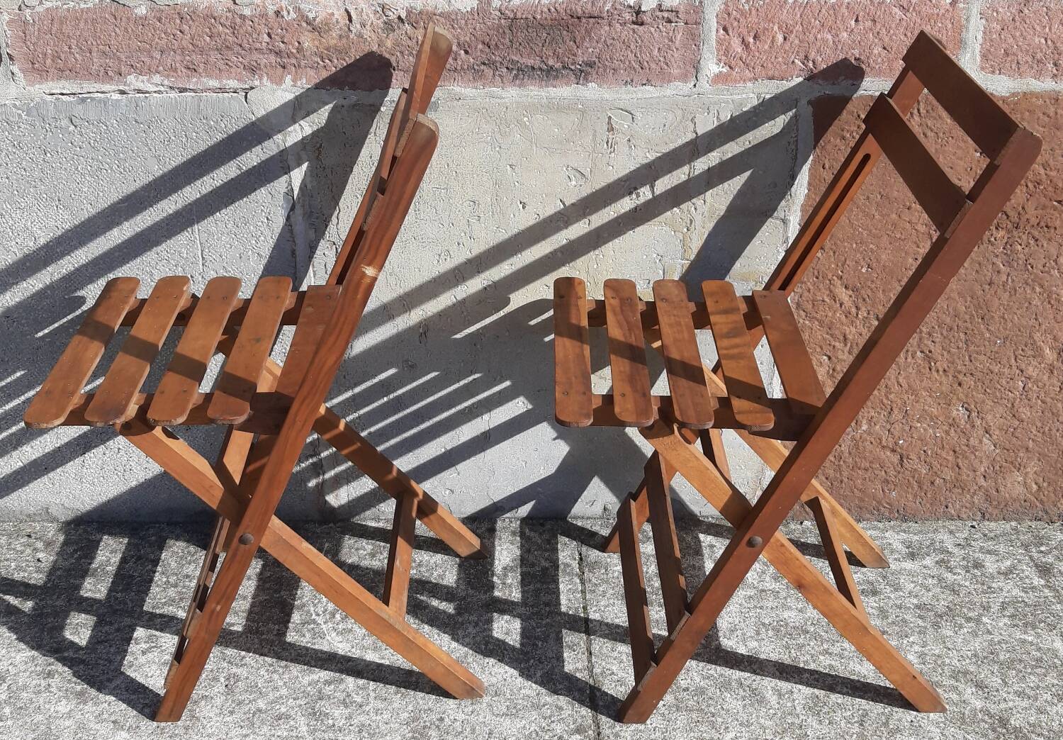 Chaises en bois pliables années 50