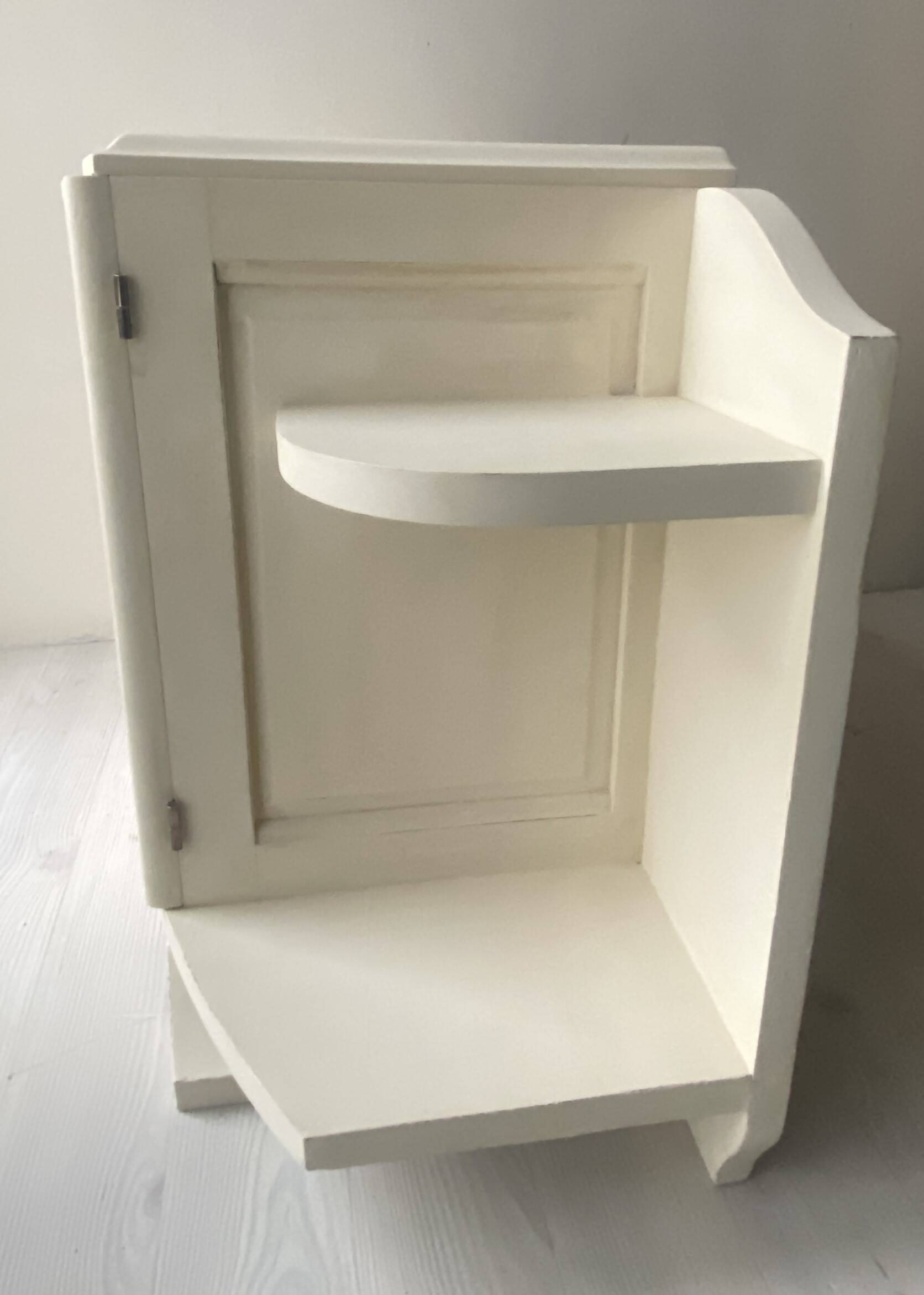 Art Deco bedside table from the 1930s - Wood with inlaid top