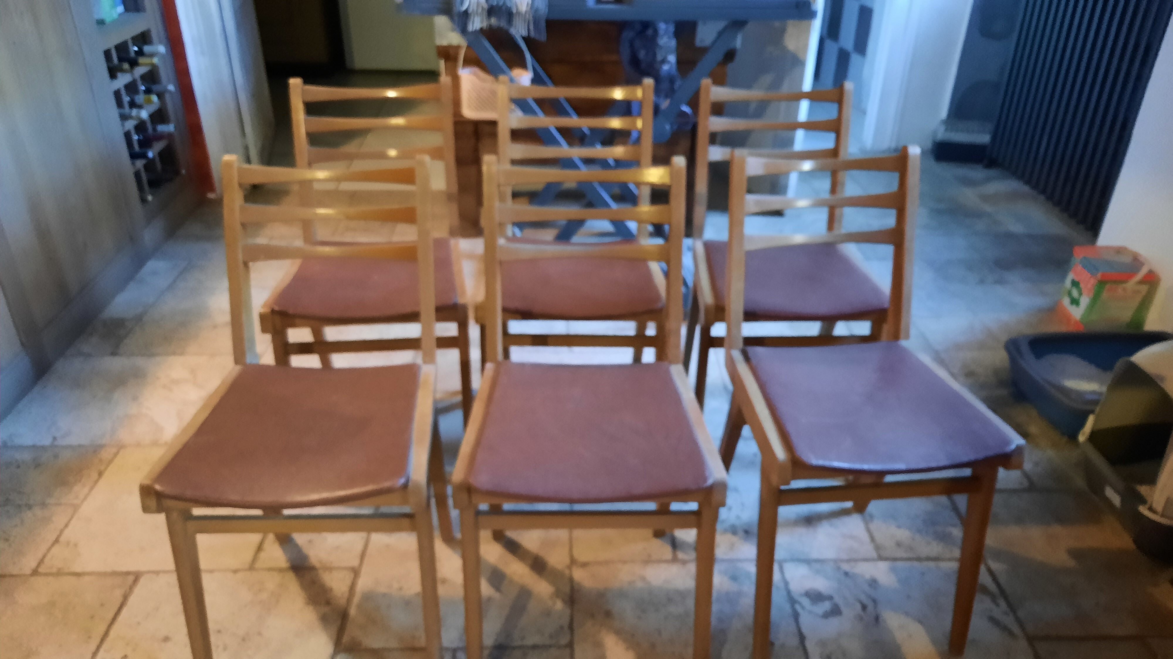 6 Scandinavian style chairs