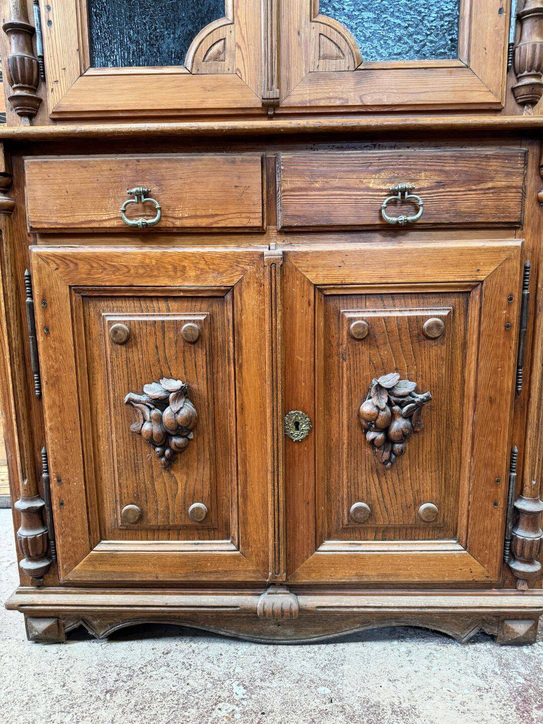 Vaisselier ancien