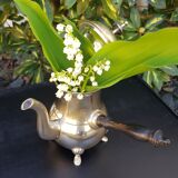 Chocolate maker in silver metal