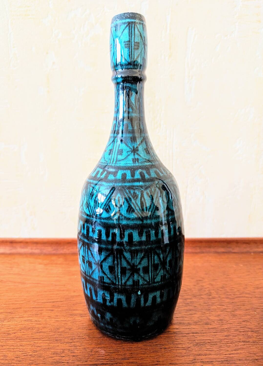 Moroccan ceramic vases