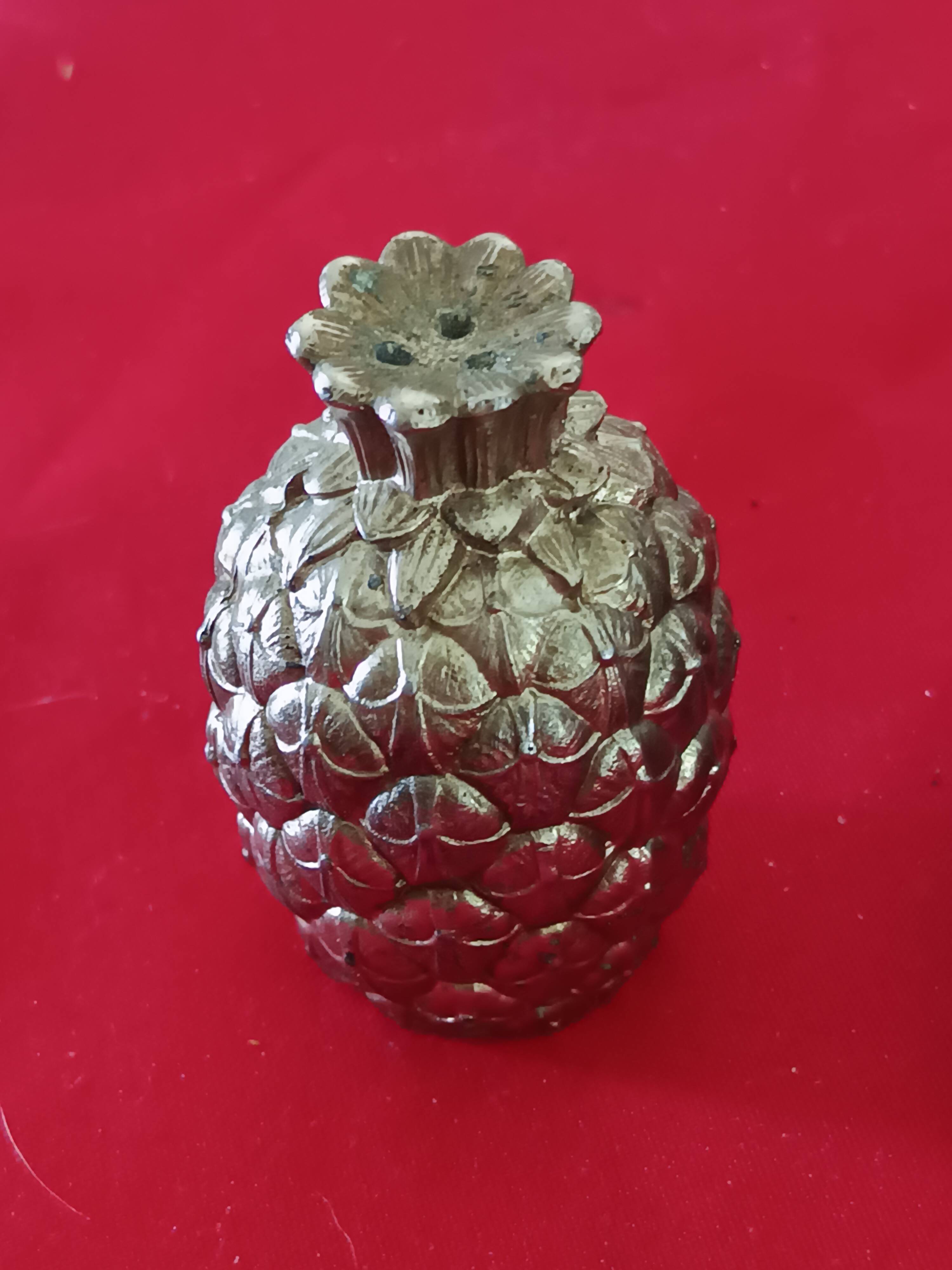 Pair of pineapple salt and pepper shakers, Italy, 1970s, Mauro Manet