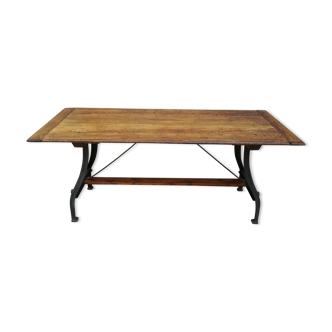Industrial table