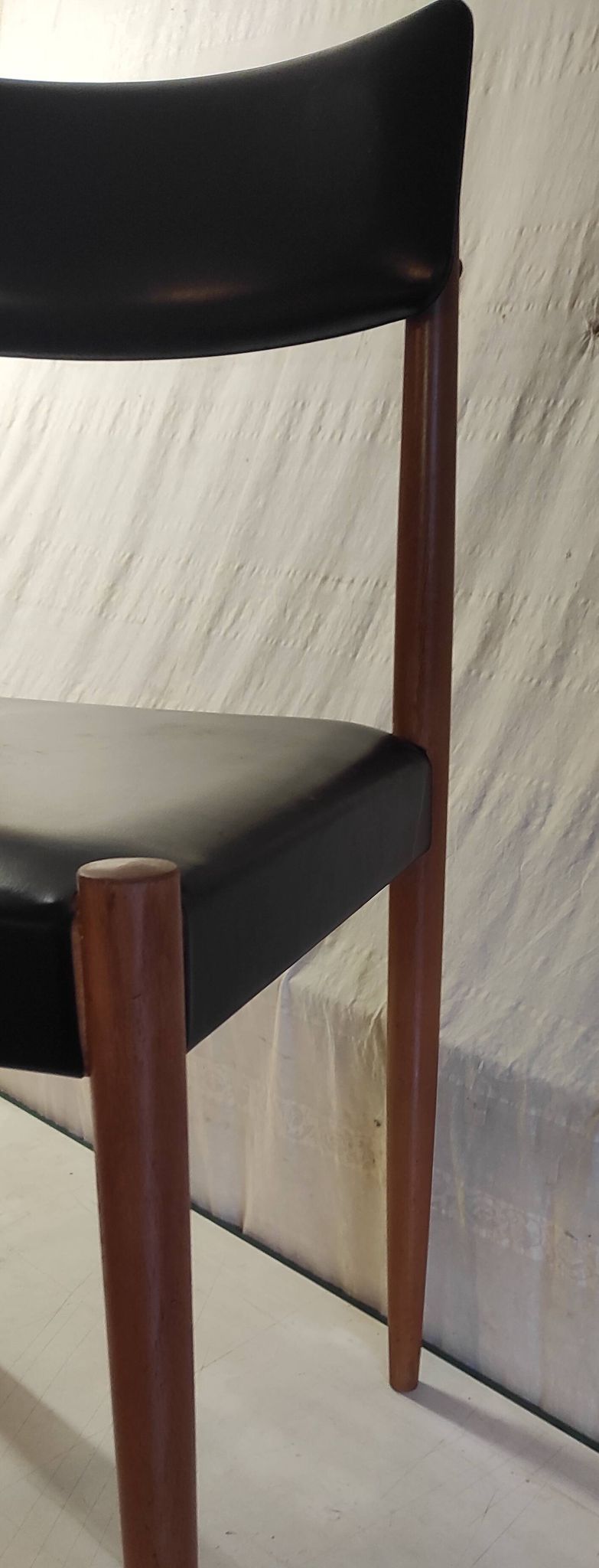 Scandinavian style chair in wood and faux leather - 1960s/70s