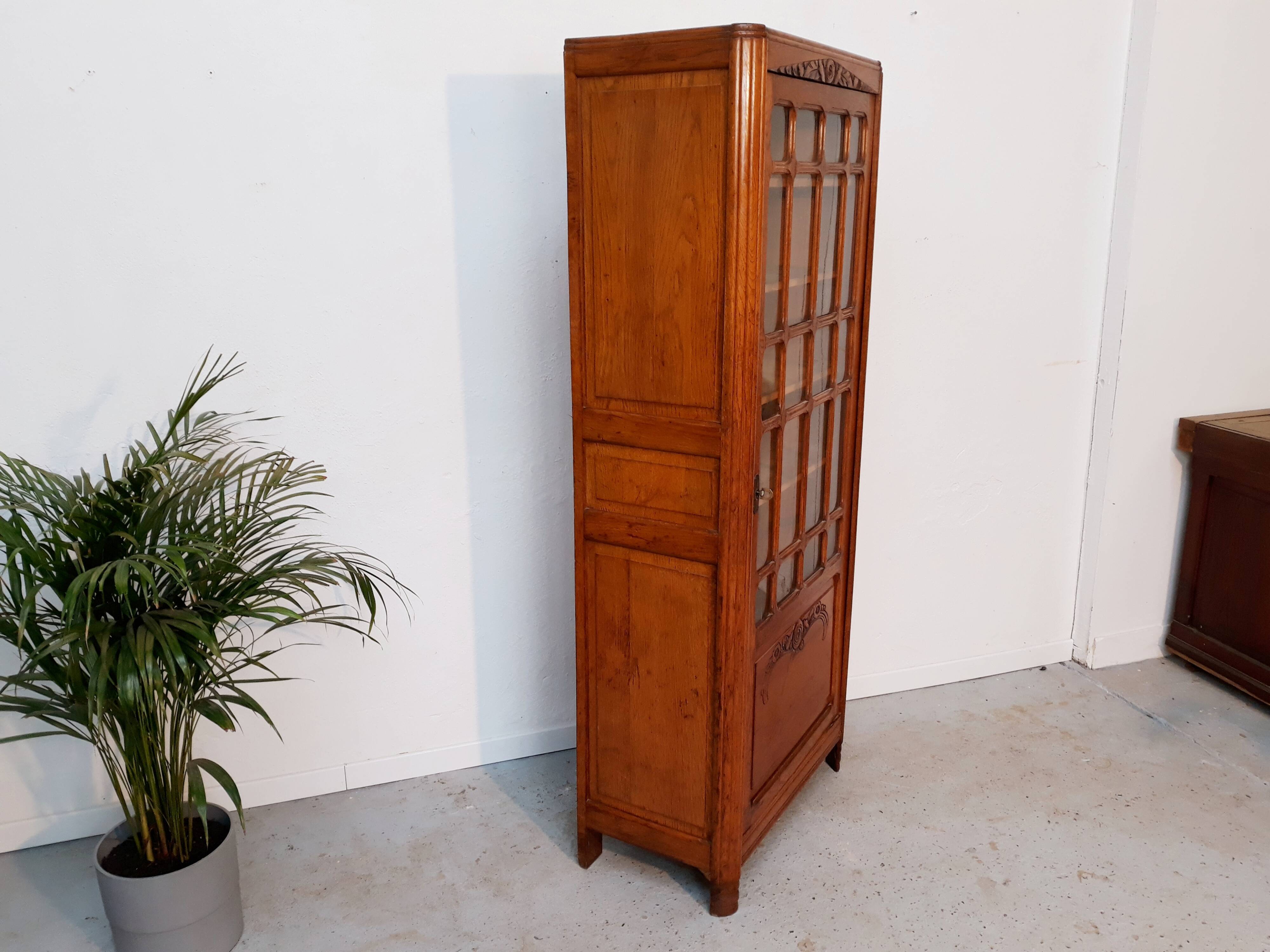 Art Deco wardrobre