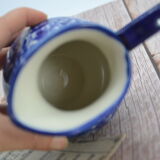 Pichet à lait bleu et blanc London Pottery