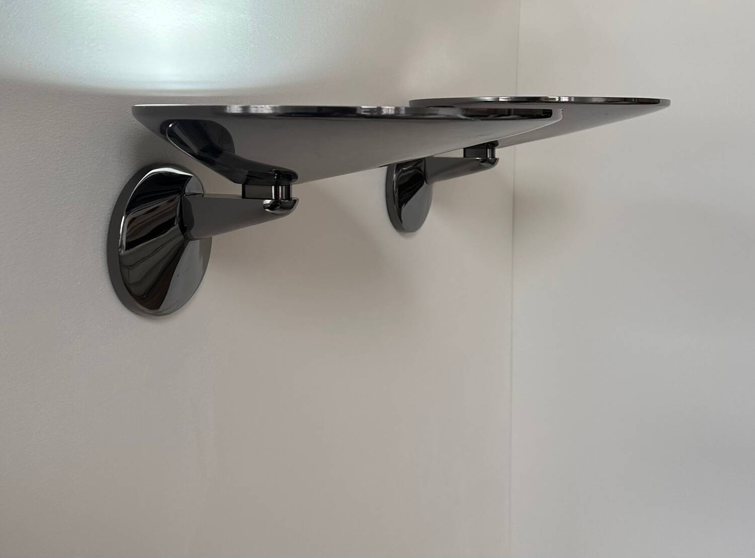 Paire d’appliques vintage, métal chromé, Italie 1970