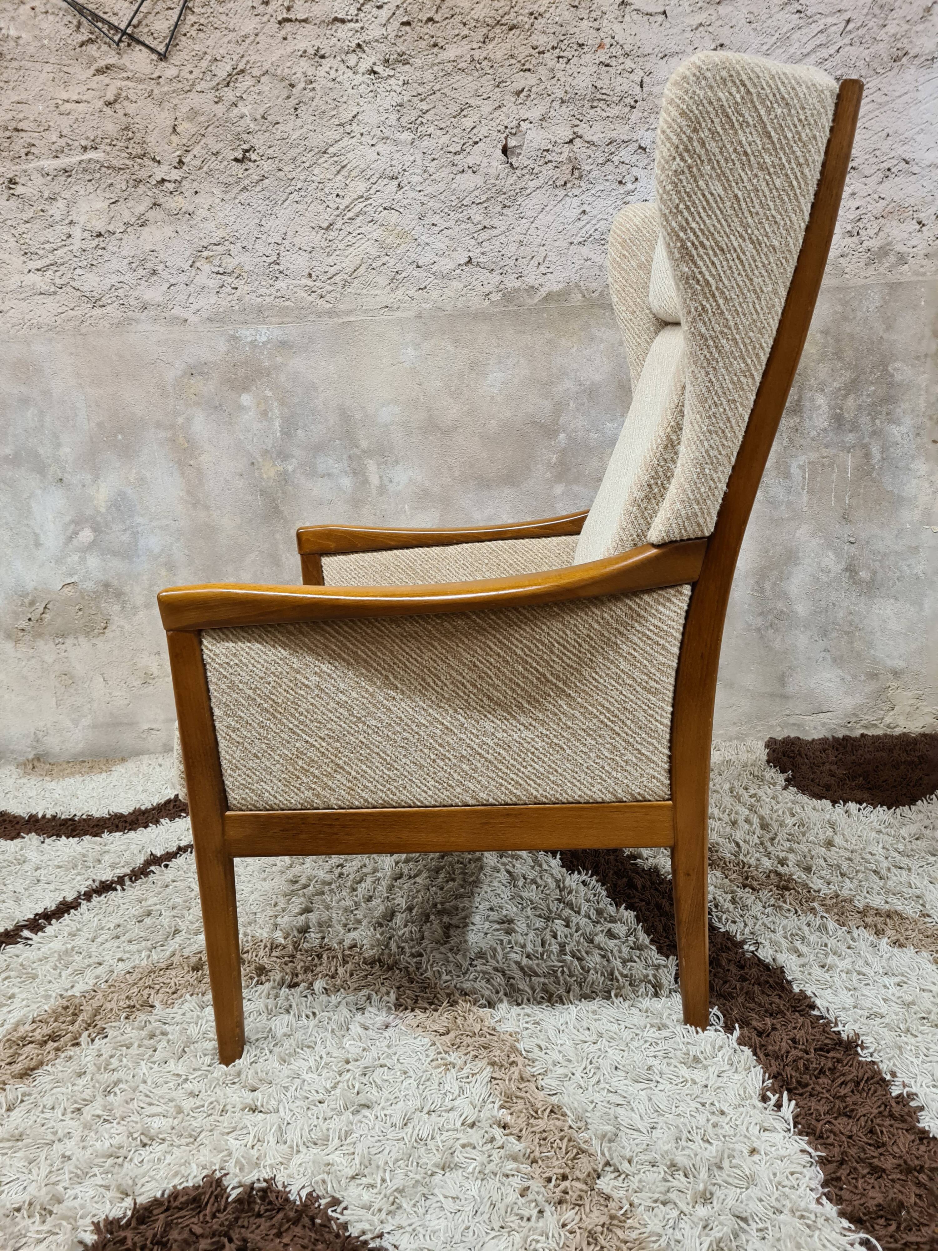 Vintage 1960 ear armchair