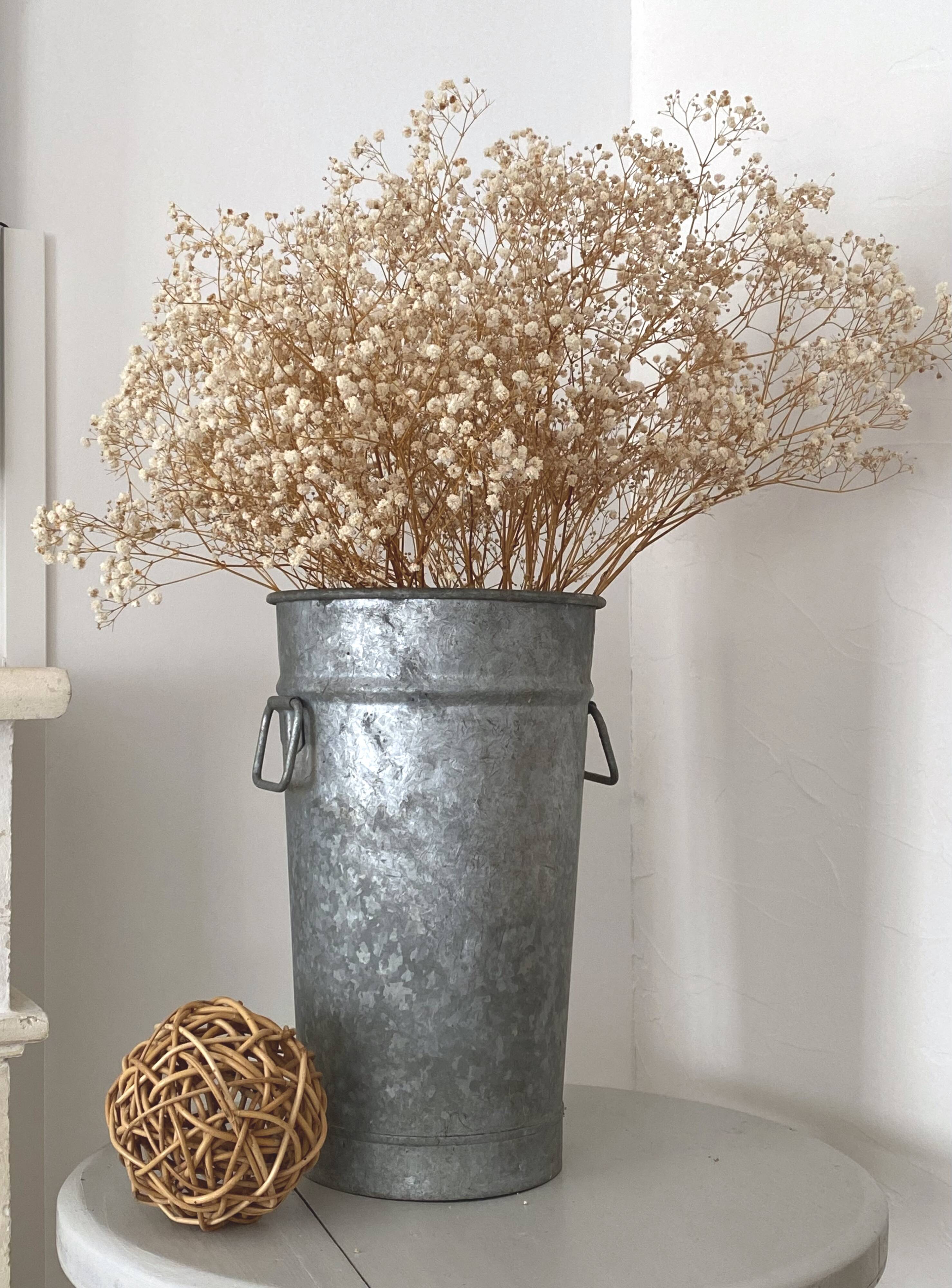 Vase de fleuriste en zinc