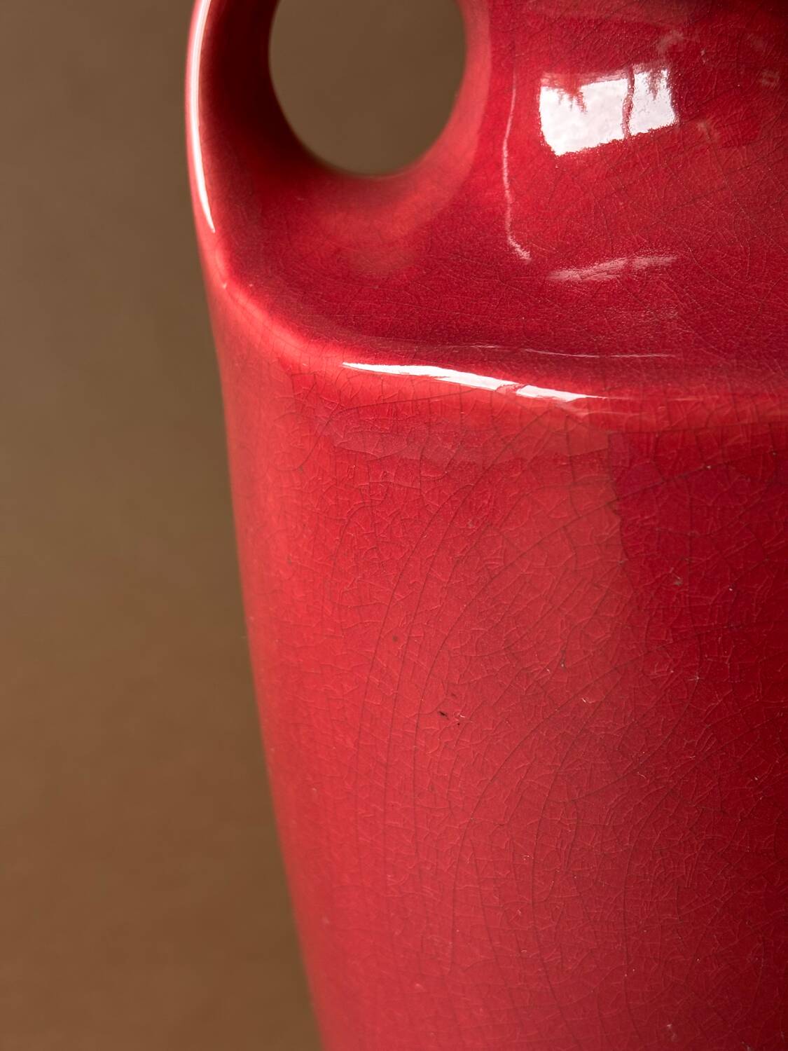 Lot de 2 vases en céramique émaillé pourpre