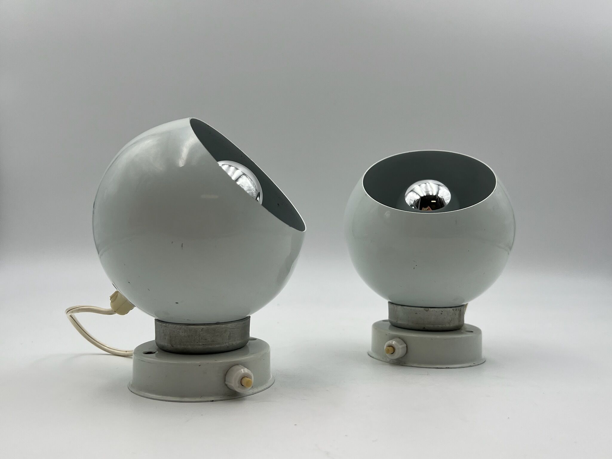 Set of 2 Eyeball wall lamps - Reggiani - 60s,  space age design desk lamp