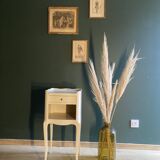 Bedside table / Side table