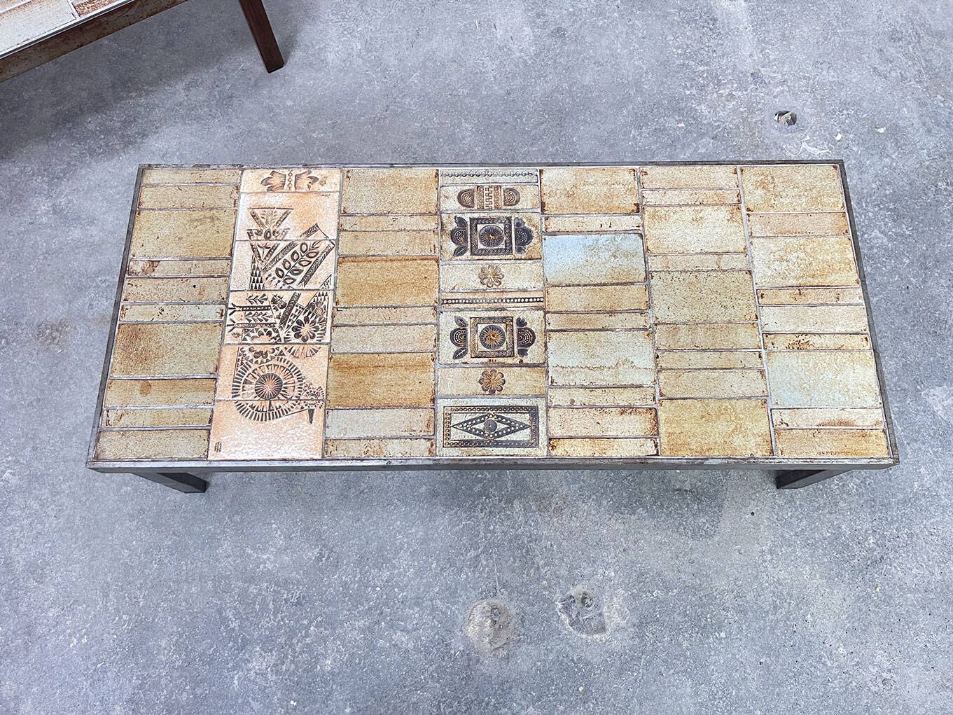 Roger Capron coffee table ocher tones