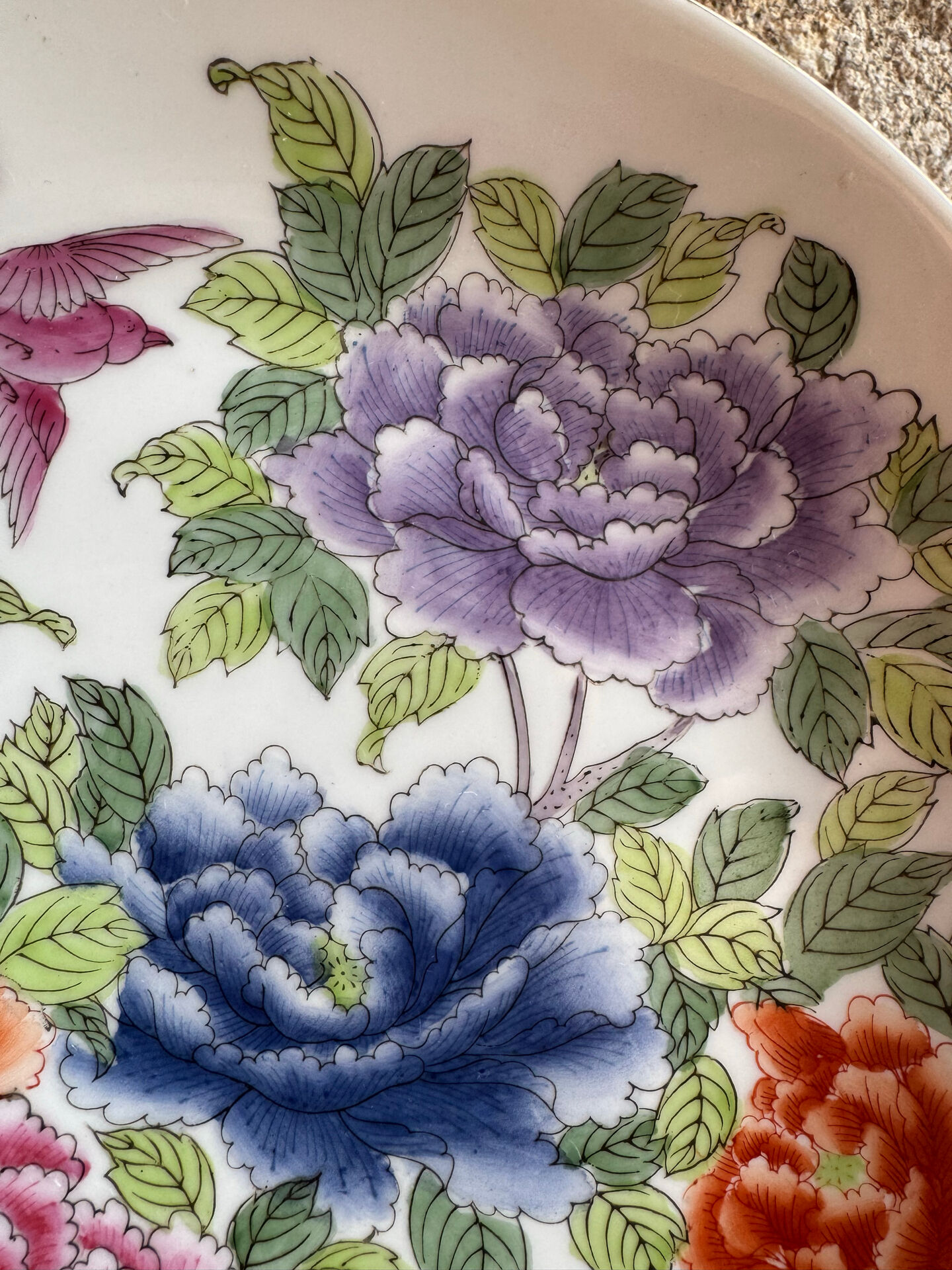 Pair of plates from Jingdezhen, China, early 20th century.