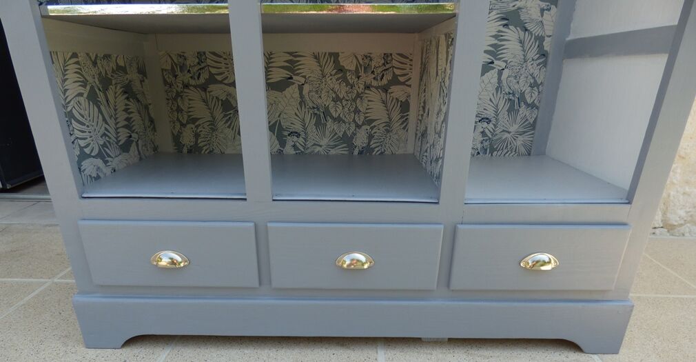 Cloakroom furniture or entrance furniture with plenty of storage space – wardrobe side, shelf side