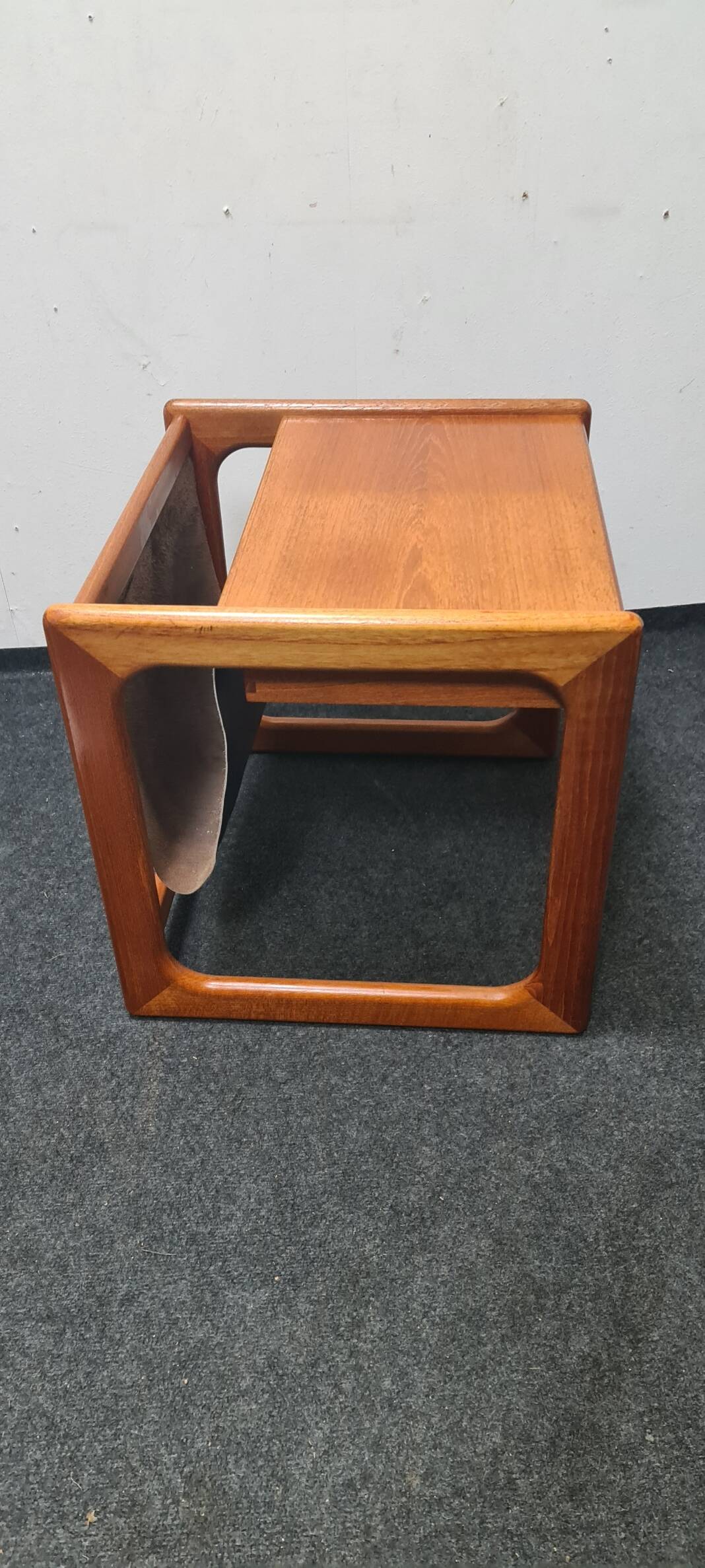 Salin Nyborg vintage Danish design magazine rack, side table